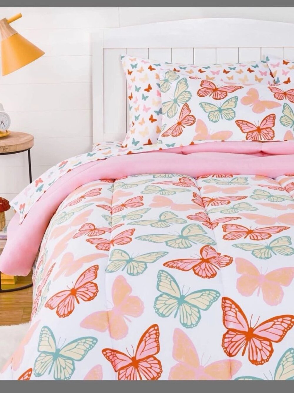 Butterfly Friends 5-pc Soft Microfiber Bed-In-A-Bag Bedding Set * Dorm / Bedroom